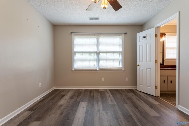 Building Photo - 107 Bridgestone Dr NE