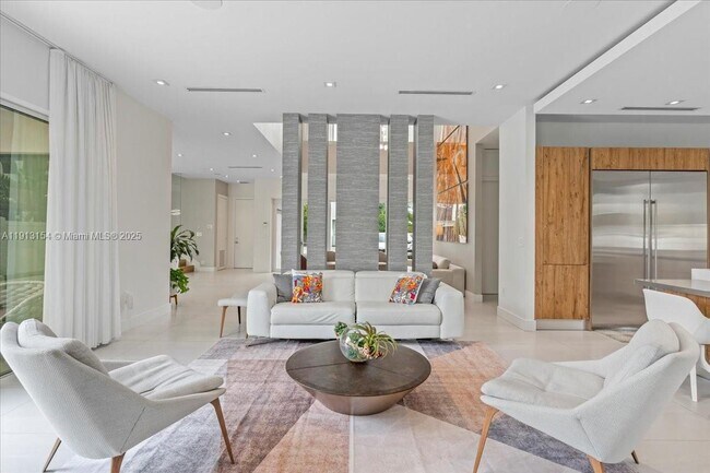 Building Photo - 7440 NW 100th Ct