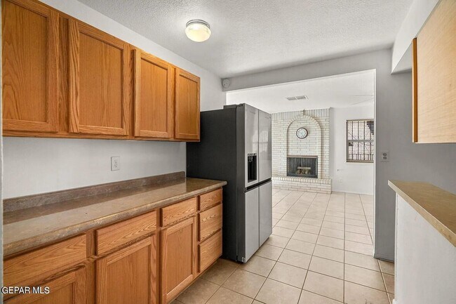 Building Photo - 10182 Bon Aire Dr