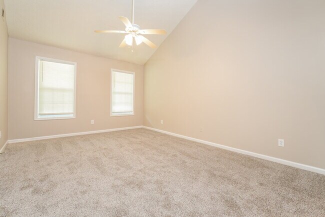 Building Photo - 2627 Country Trace SE