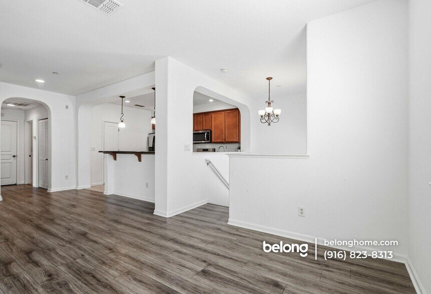 Building Photo - 2580 W El Camino Ave