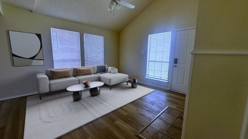 Building Photo - 110 Peachtree Ct
