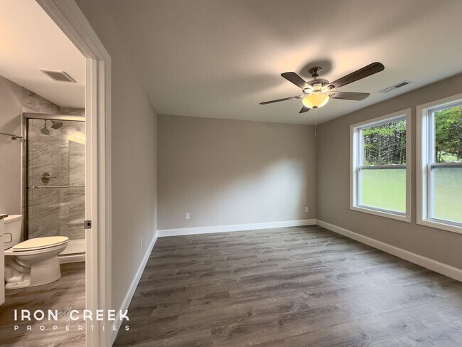 Building Photo - Beautiful New Construction Two-Bedroom in ...