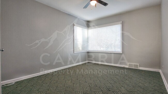 Building Photo - Beautiful 4 Bedroom Home in Sugarhouse