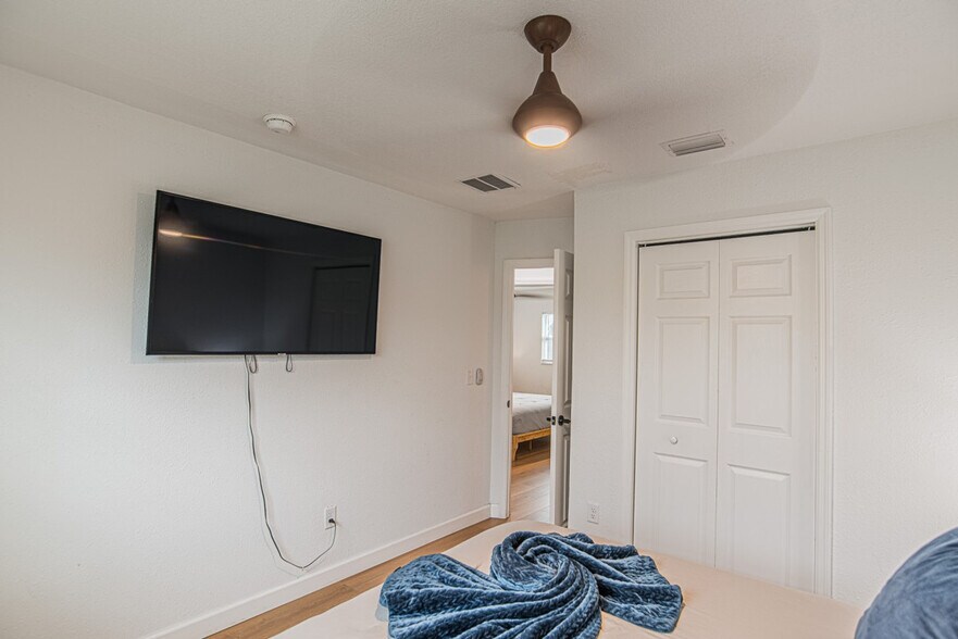 Building Photo - 3396 Minnow Creek Dr