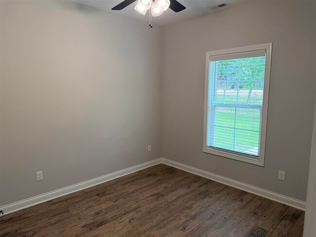 Building Photo - 6545 Fortuna Ave
