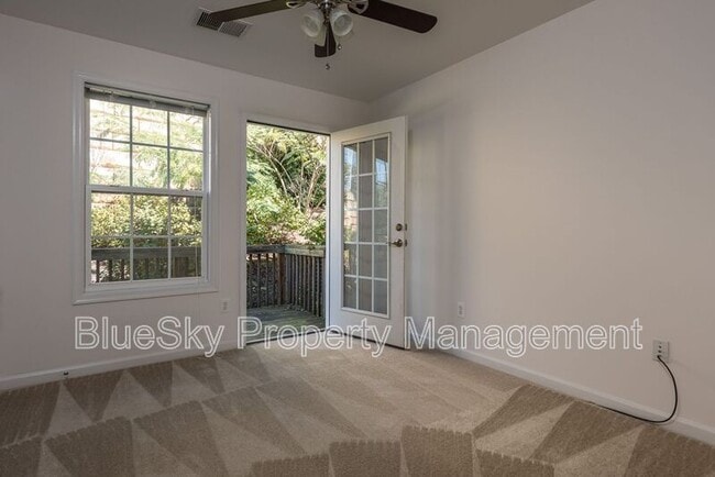 Building Photo - 151 Brookwood Dr