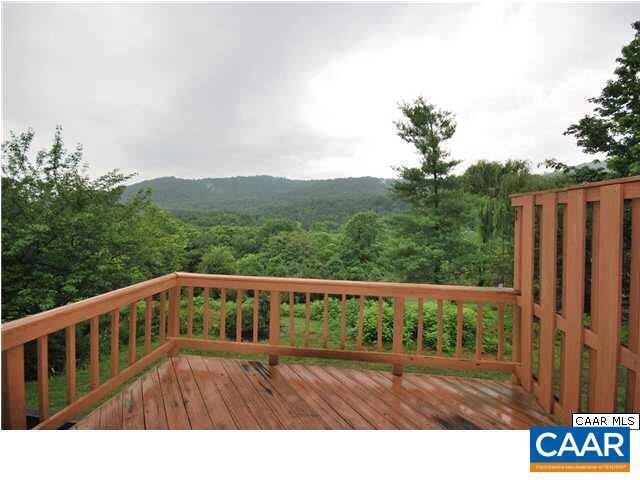 Building Photo - 1235 Maple View Dr