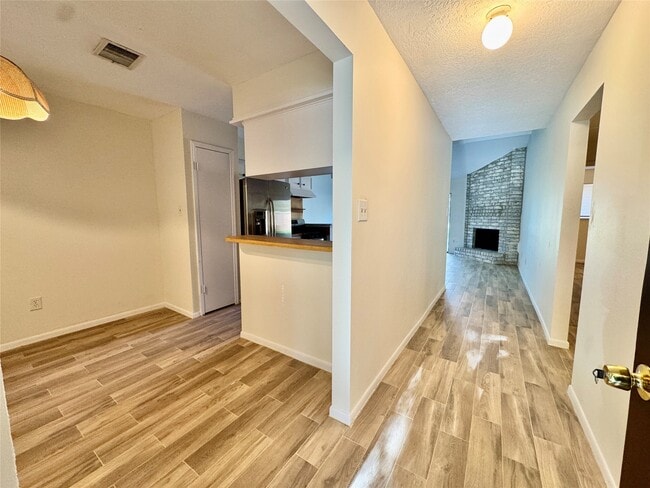 Building Photo - 22306 Waynoka Rd