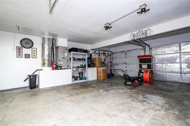 Building Photo - 1594 Frances St