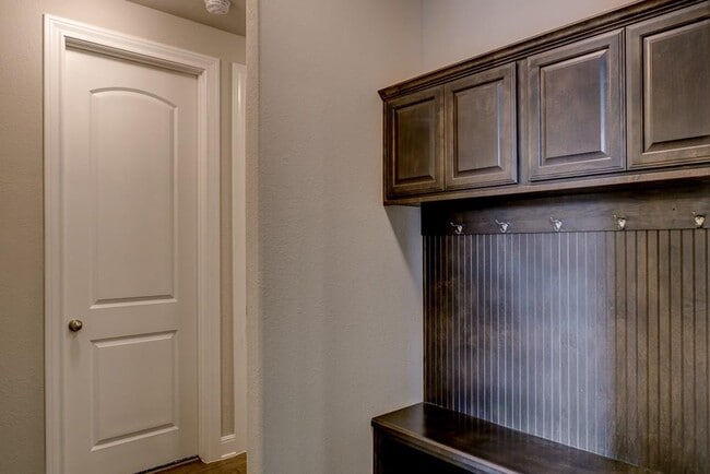 Building Photo - 2748 Enza Ct