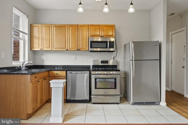 Building Photo - 4120 14th St NW