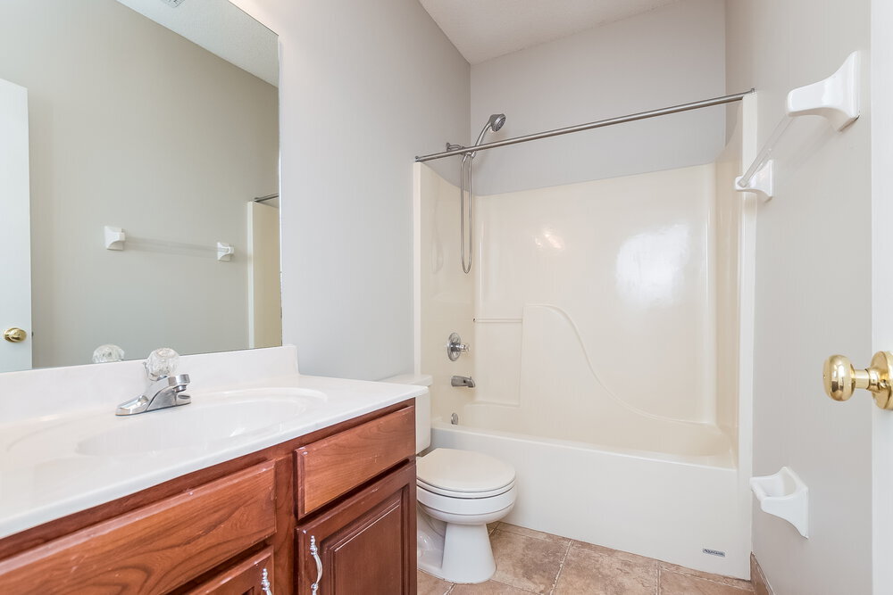 Building Photo - 622 W Ashley Glen Cir