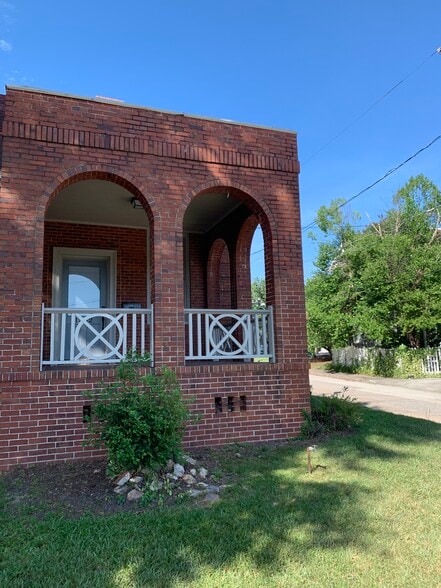 Building Photo - 1580 Oglethorpe St