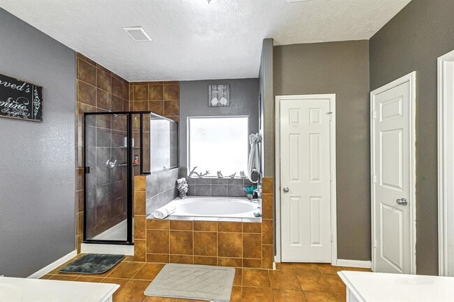 Building Photo - 21023 Tranquil Shores Drive