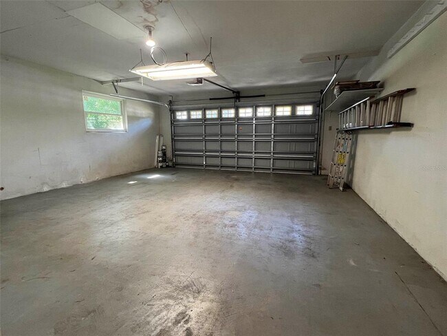 Building Photo - 3215 San Pedro St