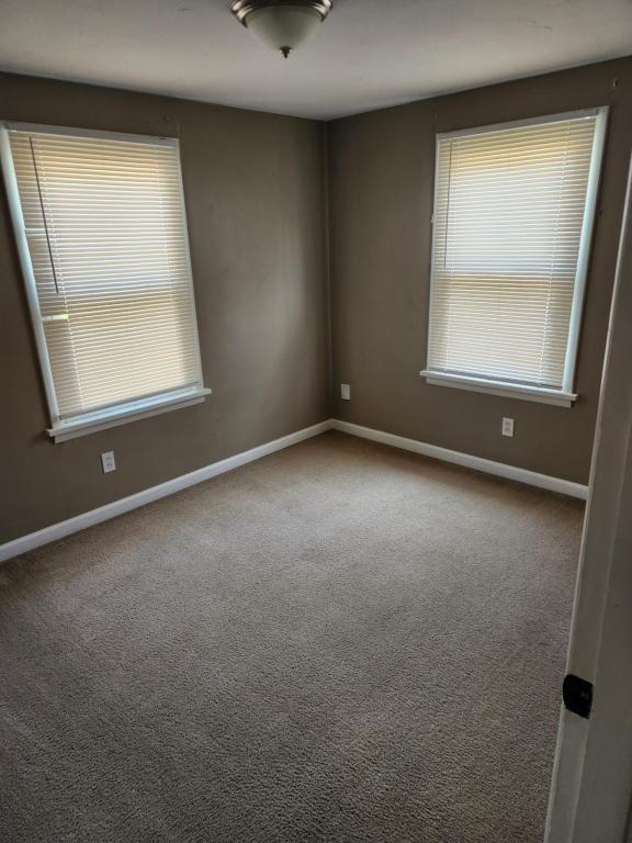 Building Photo - 723 Osborn Dr