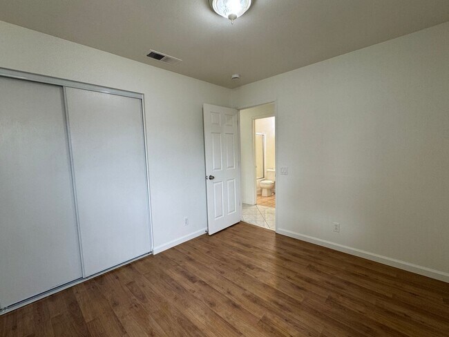 Building Photo - Three Bed, Two Bath Home with Two Car Garage