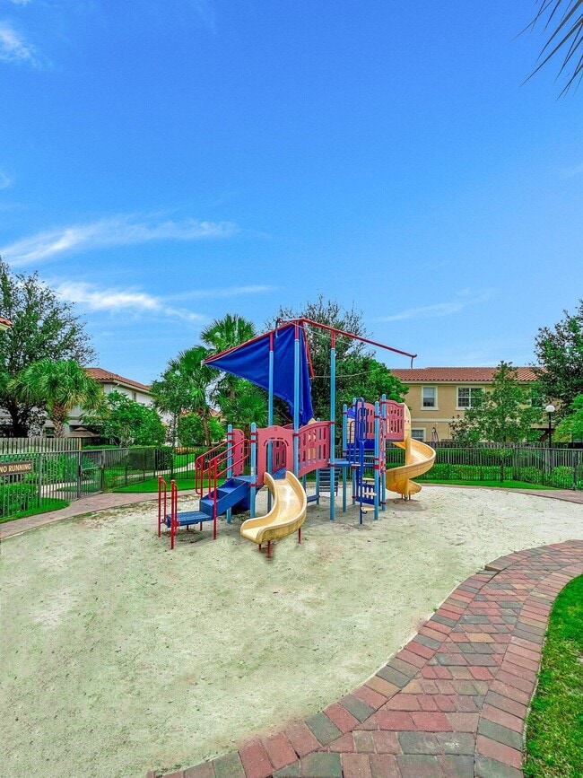 Building Photo - 5271 Ashley River Rd
