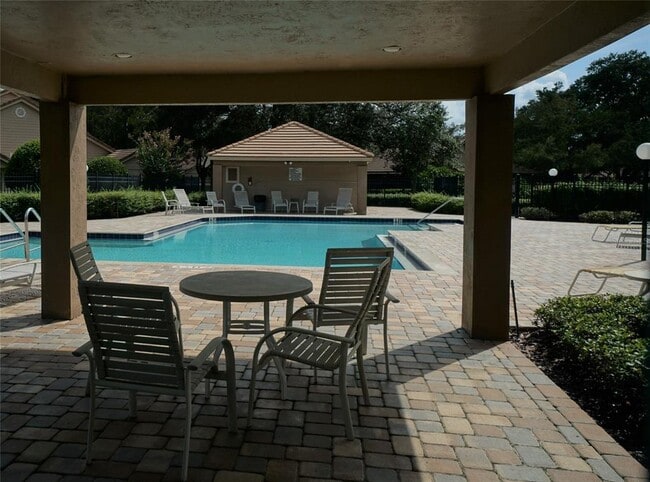 Building Photo - 9481 Highland Oak Dr