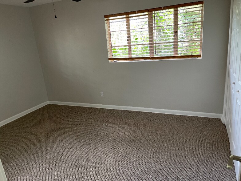 Building Photo - 123 Menendez Rd