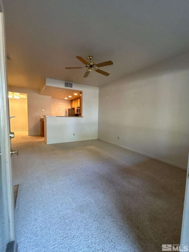 Building Photo - 900 S Meadows Pkwy
