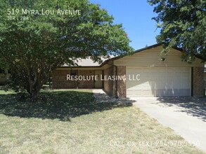 Building Photo - 519 Myra Lou Ave