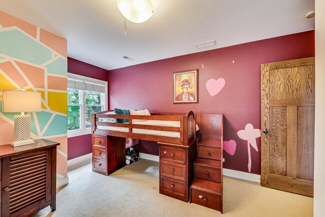 Building Photo - 305 Marengo Ave