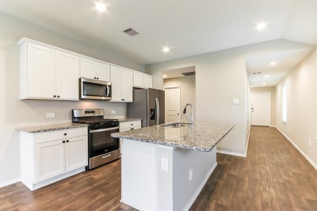 Building Photo - 9885 Gln Brk Ln