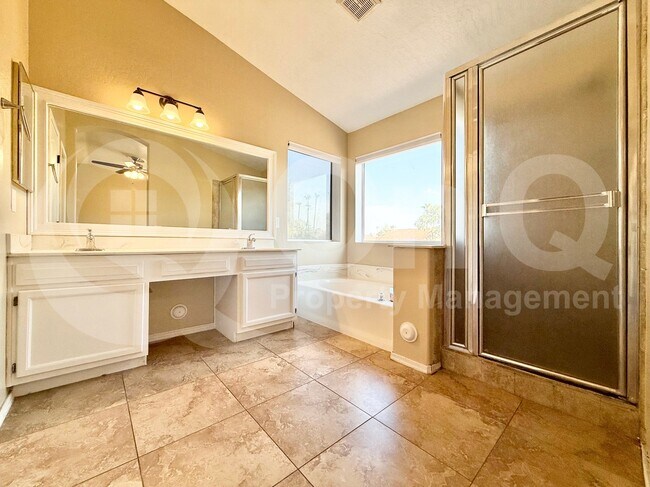 Building Photo - 877 W Shellfish Dr