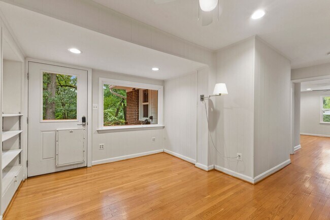 Building Photo - Discover this beautifully updated Colonial...