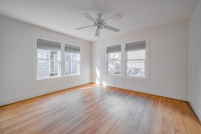 Building Photo - 1614 Ridgewood St
