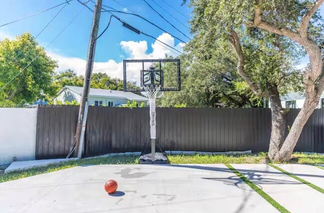 Building Photo - 9958 SW 216th St