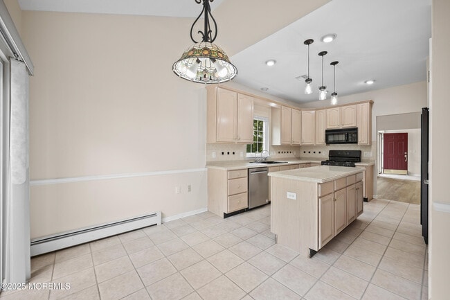 Building Photo - 49 Baltusrol Dr