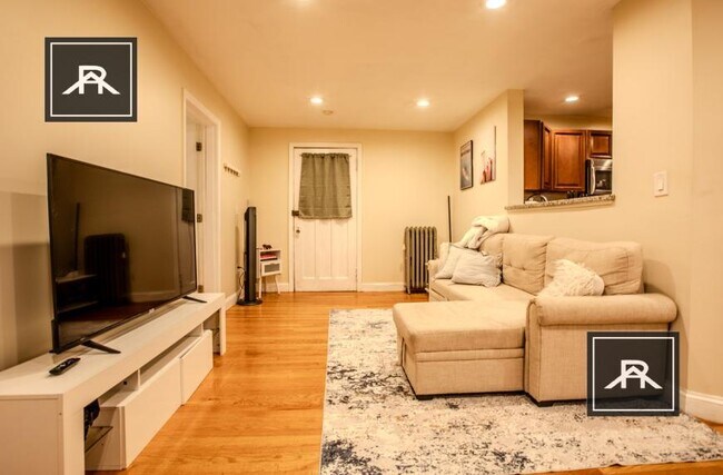 Building Photo - 4 bedroom in Brookline MA 02446