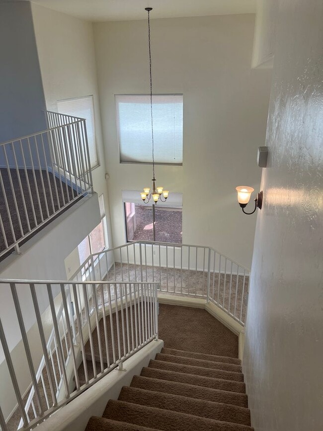 Building Photo - $500 off move in costs with move in by 5/1...