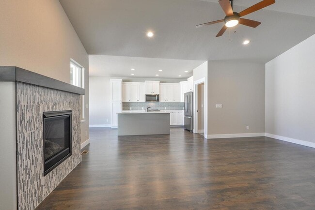 Building Photo - Beautiful 3 Bedroom, 2 Bath Ranch in Berthoud!