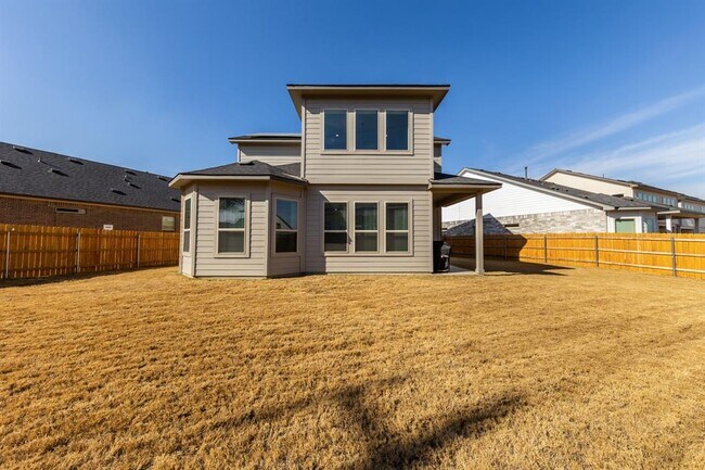 Building Photo - 2812 Sebring Cir