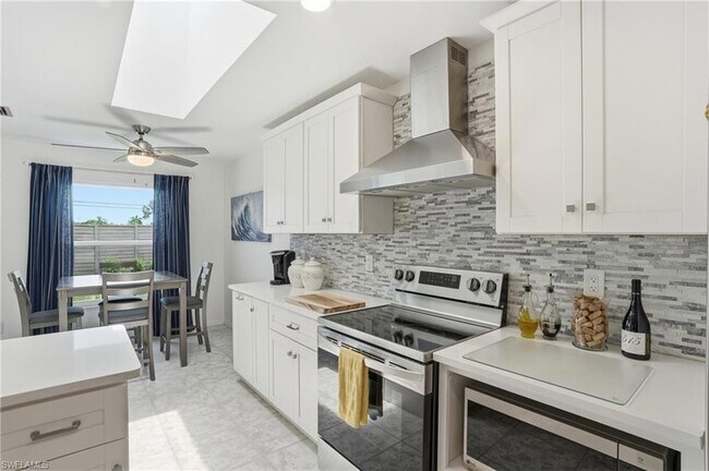 Building Photo - 132 Bordeaux Cir