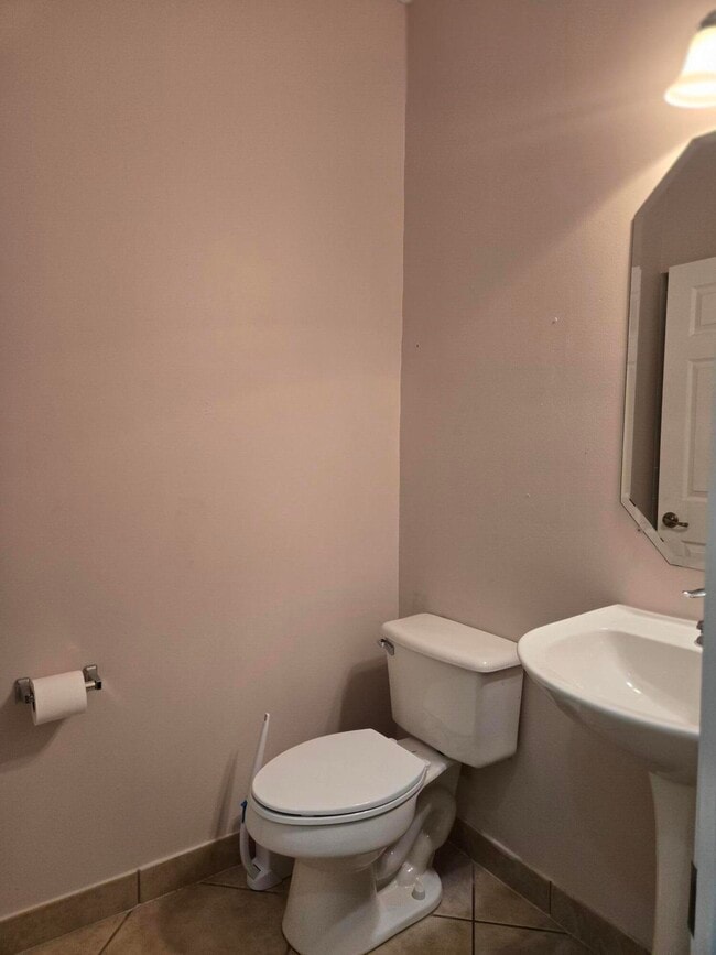 Building Photo - 3182 Laurel Ridge Cir