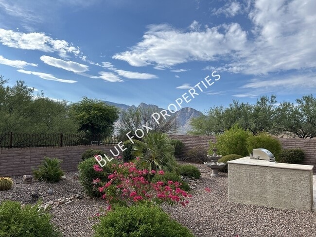 Building Photo - 12812 N Camino Vieja Rancheria