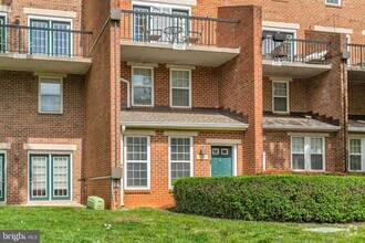 Building Photo - 3829 Chesterwood Dr