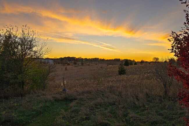 Building Photo - 2930 Glacier Way