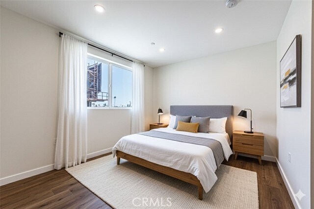 Building Photo - 1859 1/2 S Crenshaw Blvd