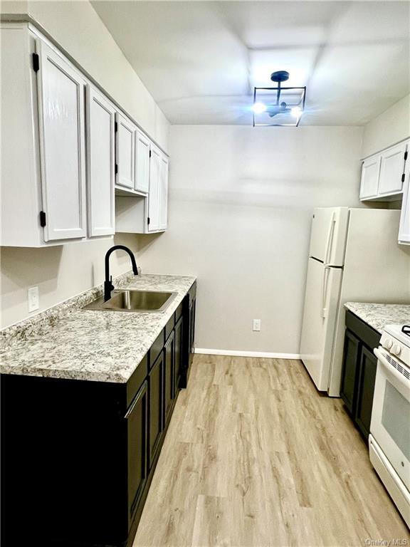 Building Photo - 13-19-19 Cole St