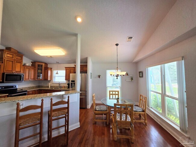 Building Photo - 949 Osprey Ct