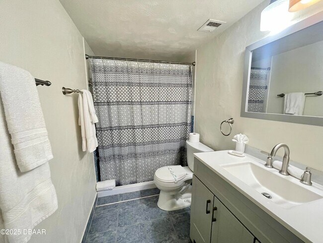 Building Photo - 3800 S Atlantic Ave