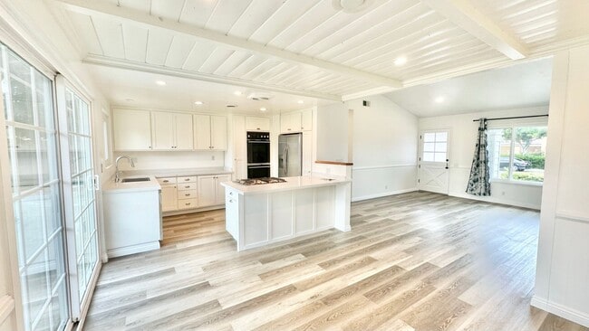 Building Photo - Charming, Single-Story Home, Spacious Backyard, Minutes to Everything, in Whelan Ranch Community ...