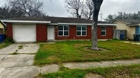 Building Photo - 5818 Glen Arbor Dr