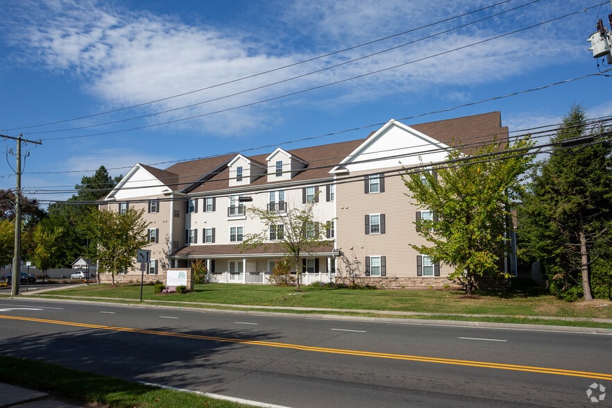 The Goodwin 189 Newington Rd West Hartford CT 06110 Apartment Finder
